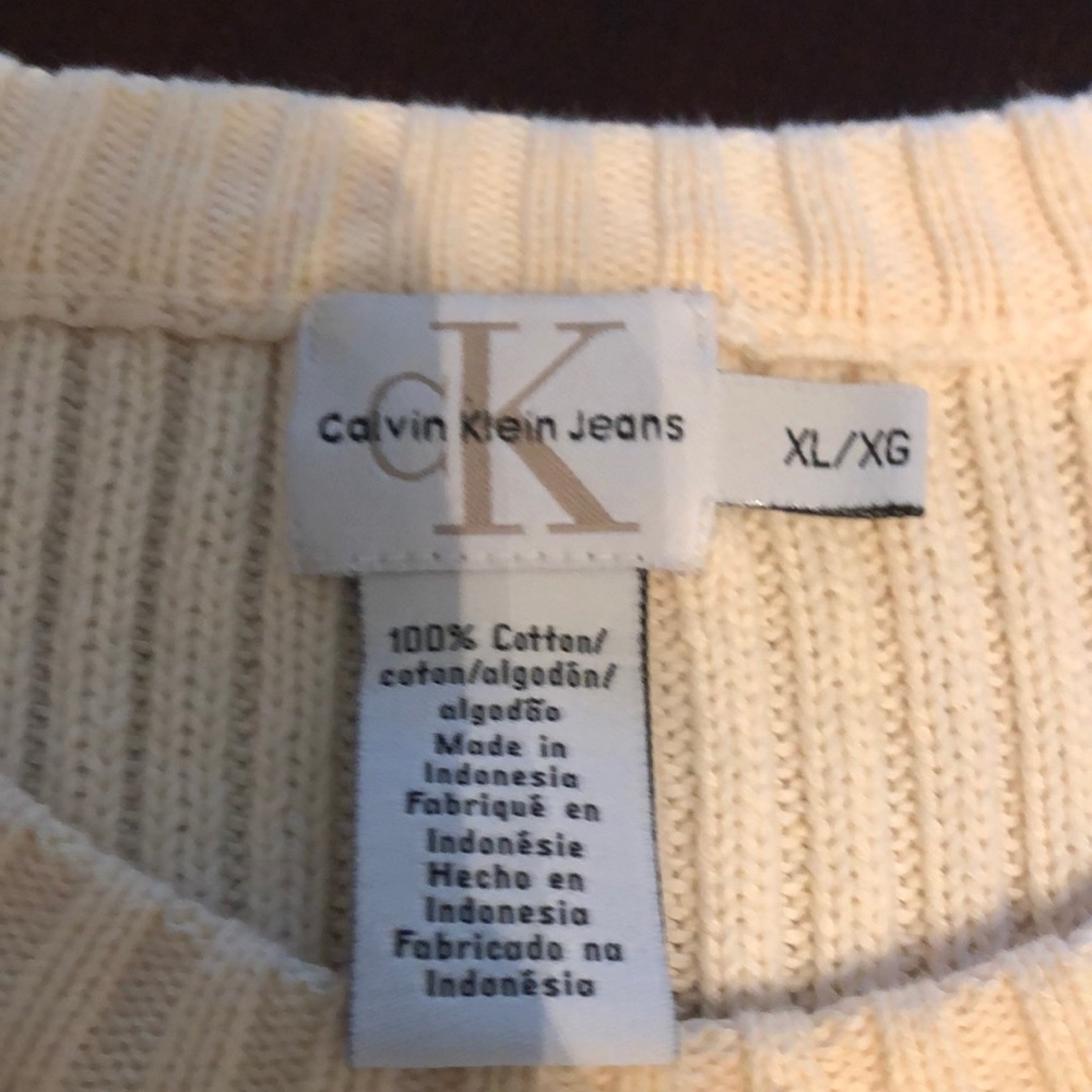 Sweater - Picture 2 of 4